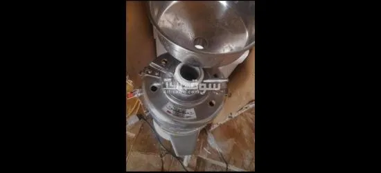 ماكنية طحنية م****رت وإنتاج زبد الفول السوداني 15g      240v - 2