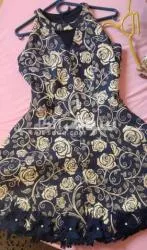 فستان ازرق غامق لامع قصير